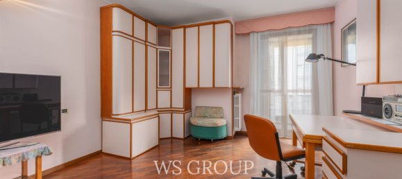 2 rooms Apartment in Monza, Italy No. 360143 5