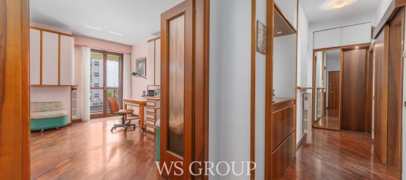 2 rooms Apartment in Monza, Italy No. 360143 3