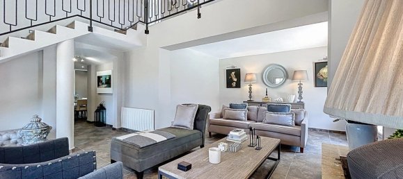 6 bedrooms Villa in Mandelieu-la-Napoule, France No. 298395 2