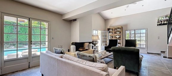 6 bedrooms Villa in Mandelieu-la-Napoule, France No. 298395 4