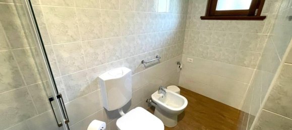 Studio in Udine, Italy No. 32352 18