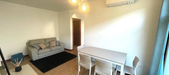 Studio in Udine, Italy No. 32352 15