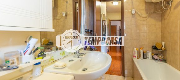 2 Schlafzimmer Wohnung in Rome, Italy, Nr. 377752 8