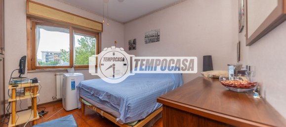 2 Schlafzimmer Wohnung in Rome, Italy, Nr. 377752 2