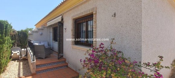3 غرف نوم تاون هاوس في Alicante, Spain رقم 186375 2