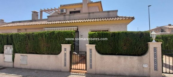 3 غرف نوم تاون هاوس في Alicante, Spain رقم 186375 35