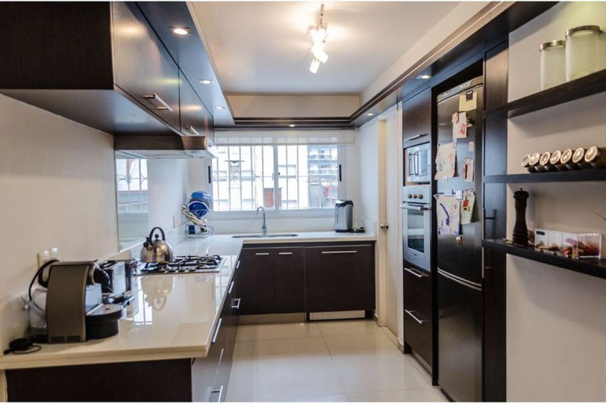 4 bedrooms Apartment in Montevideo, Uruguay No. 3974