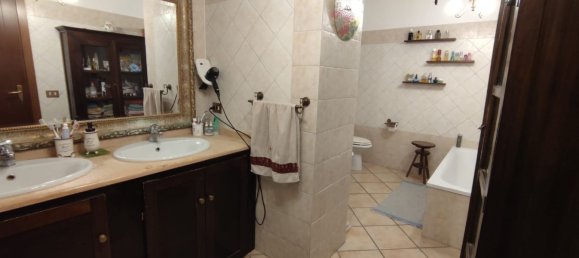 Casa de 4 dormitorios en Marino, Italy No. 117970 24