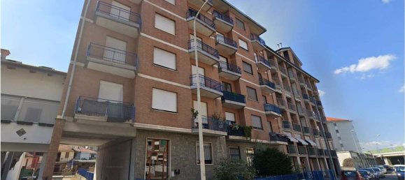 Apartamento de 5 divisões em Moncalieri, Italy N.º 9086 6