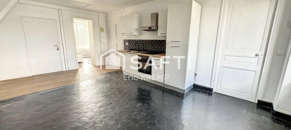 2 bedrooms Apartment in Saint-Maximin, France No. 239994 2