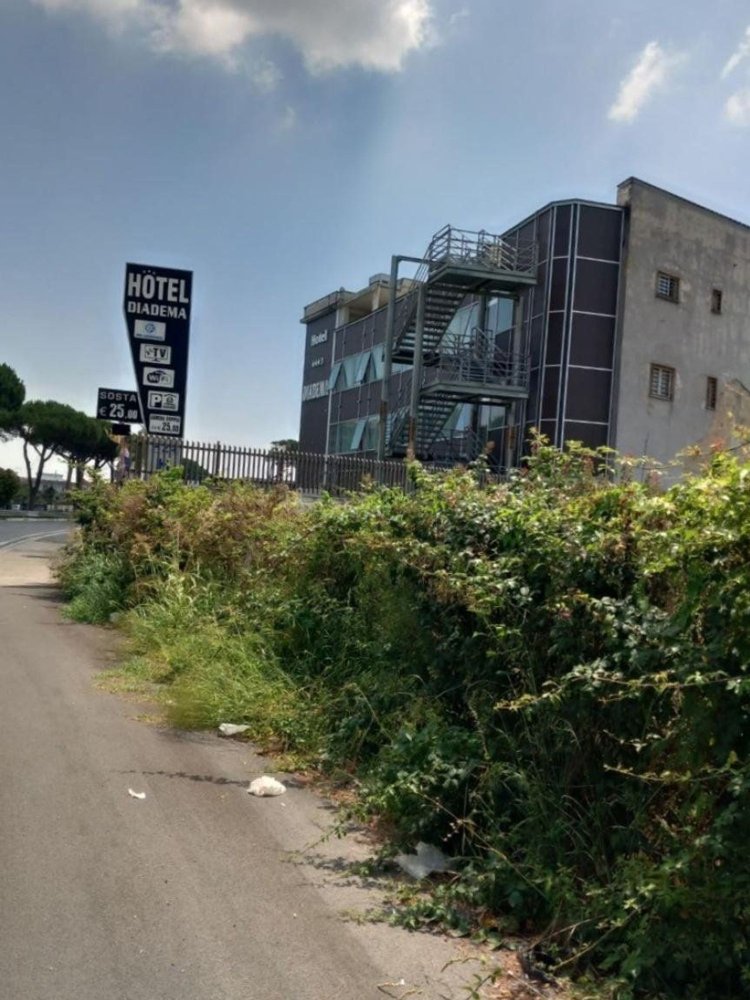 3000m² Land in Mugnano di Napoli, Italy No. 353815