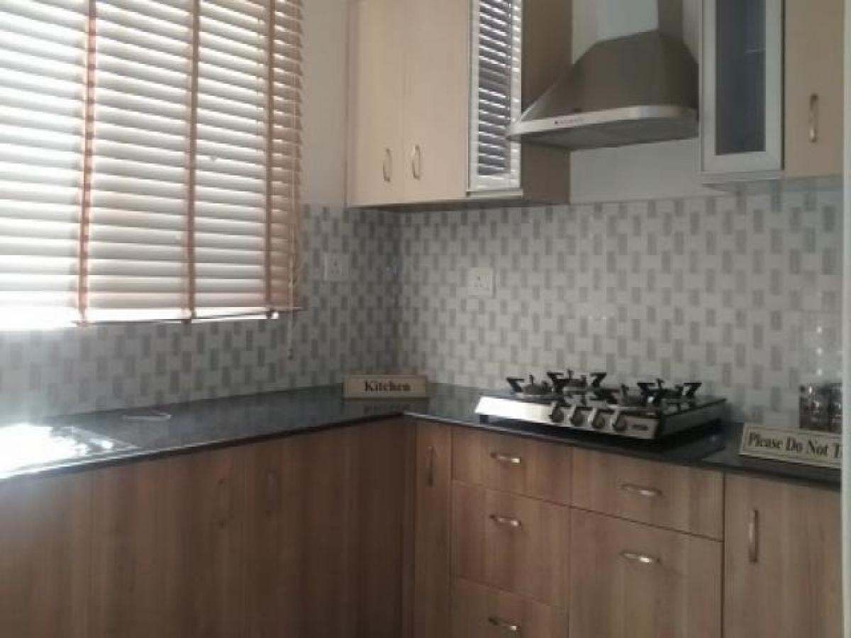 Дом с 2 спальнями в Нойда, Индия № 61644