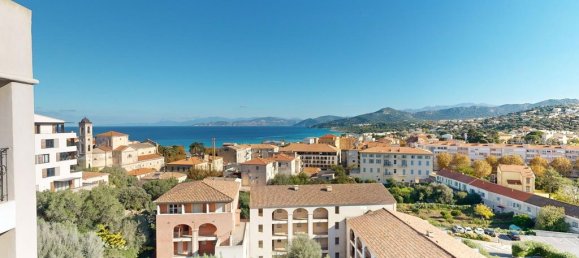 Duplex T4 em L'Ile-Rousse, France N.º 161141 3