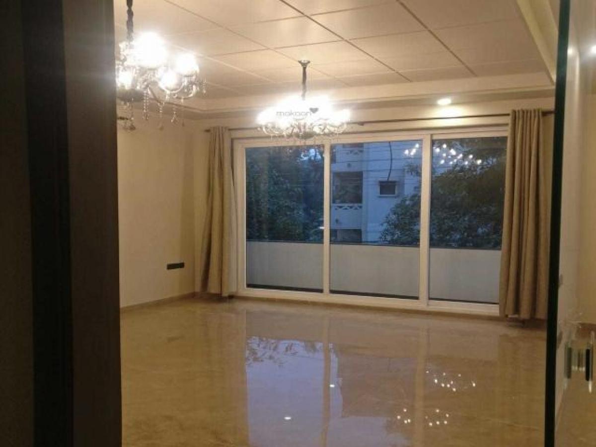 4 bedrooms House in Gurgaon, India No. 26864