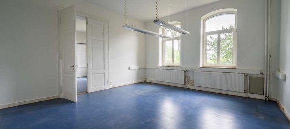 Granja de 20 habitaciónes en Schaumburg, Germany No. 127935 19