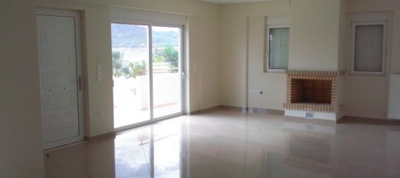 Недвижимость с 4 спальнями в Луца, Греция № 5039 5