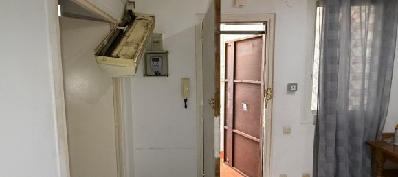 2 bedrooms Apartment in Sants-Montjuic, Spain No. 168523 2