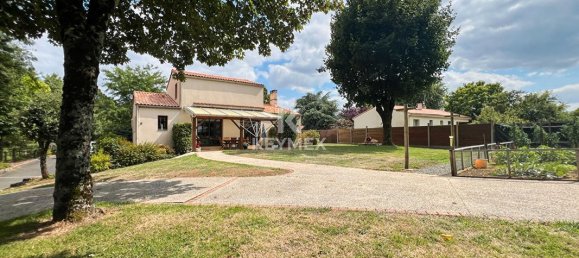 4 Schlafzimmer Haus in Vendee, France, Nr. 288022 2