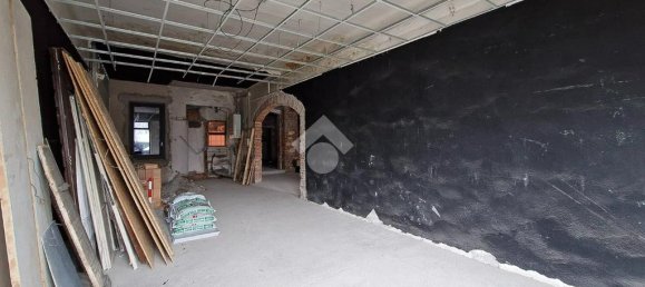 2 rooms Commercial property in Verona, Italy No. 293774 5