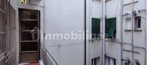 Квартира с 5 комнатами в Генуя, Италия № 288870 3