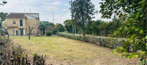 7 rooms House in Senigallia, Italy No. 117485 3