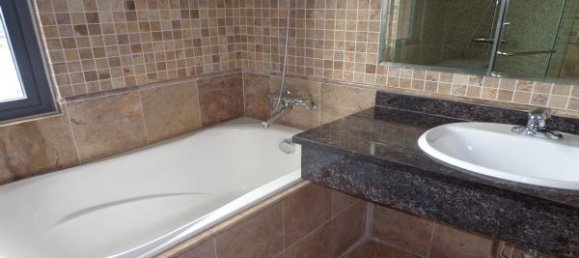 2 Schlafzimmer Wohnung in Hoan Kiem, Vietnam, Nr. 6825 2