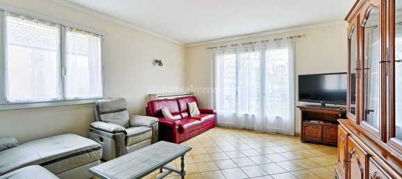 4 bedrooms House in Champigny-sur-Marne, France No. 129912 2