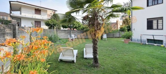 7-salle Villa à Ozzero, Italy No. 164015 26