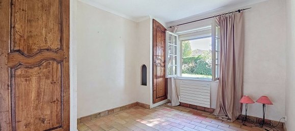 3 bedrooms House in Vienne, France No. 191544 9