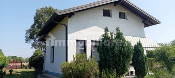 Villa de 2 dormitorios en Parabiago, Italy No. 326540 2