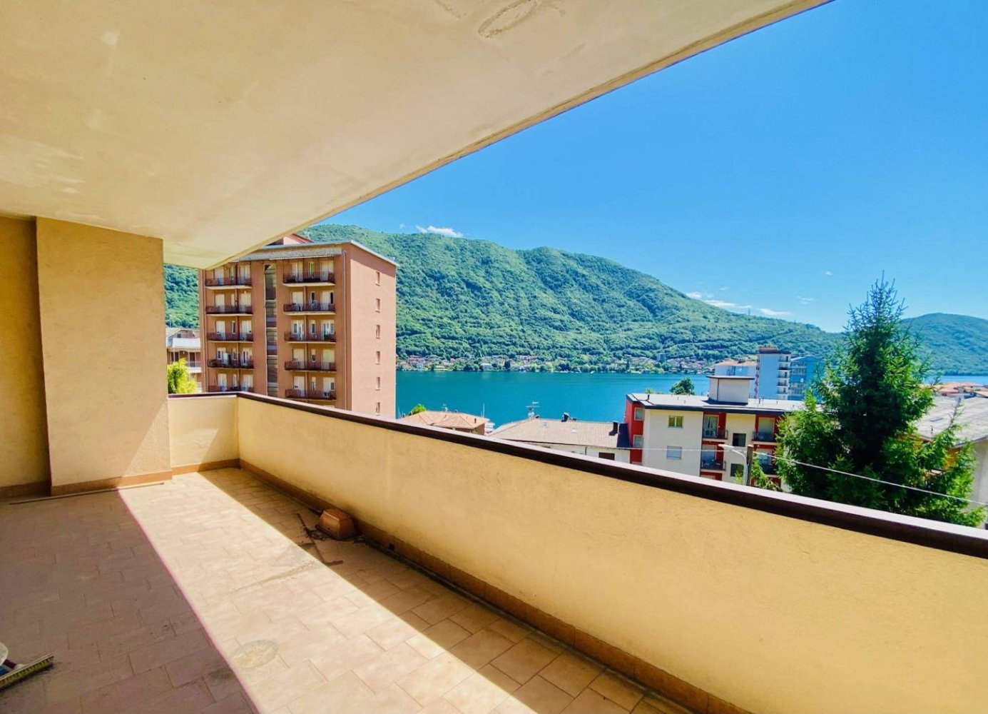 2 bedrooms Apartment in Omegna, Italy No. 265926