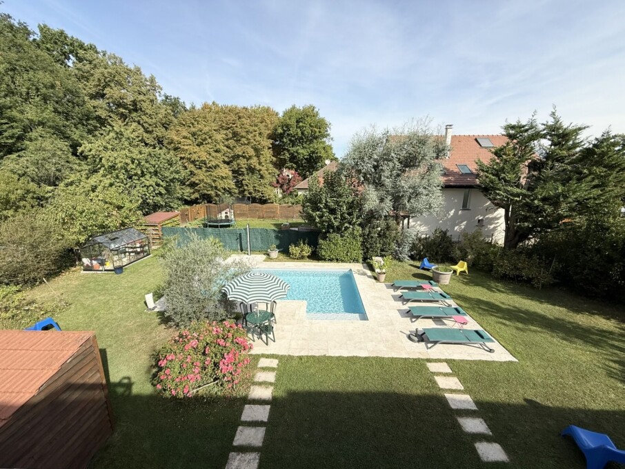 6 bedrooms House in Le Plessis-Trevise, France No. 318771