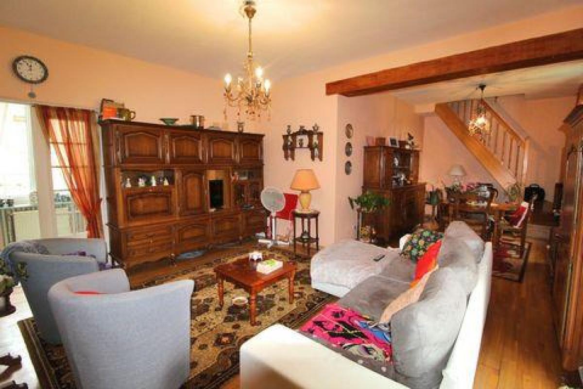 3 bedrooms Farm in Soissons, France No. 17202