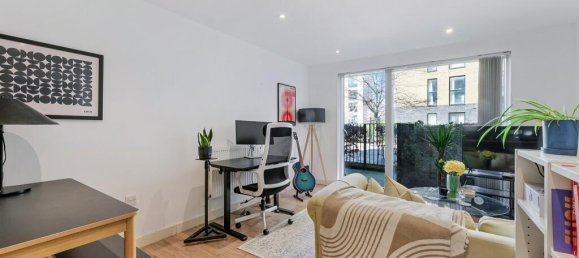 1 bedroom Apartment in London, United Kingdom No. 9896 2