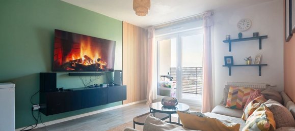 2 bedrooms Apartment in Bezons, France No. 169085 3