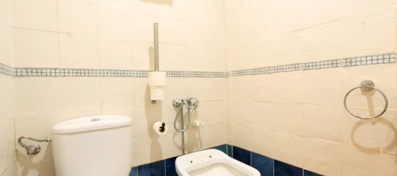Gewerbliche Immobilie in Palma de Majorca, Spain 212m², Nr. 137637 9