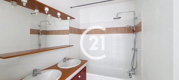 Квартира с 2 спальнями в Коньяк, Франция № 342722 10