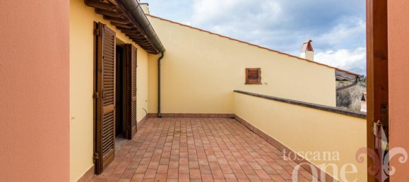 2 bedrooms Apartment in Casciana Terme Lari, Italy No. 222197 2