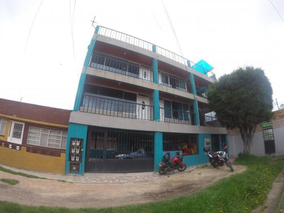 Дом с 22 спальнями в Богота, Колумбия № 10004