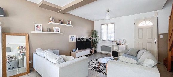 3 bedrooms House in Saint-Cyr-l'Ecole, France No. 181583 3