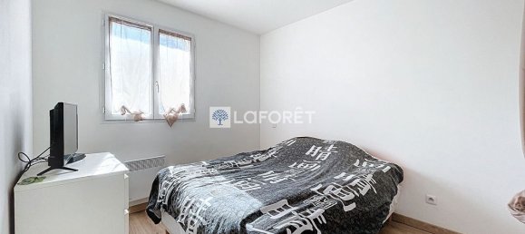 3 bedrooms House in Saint-Cyr-l'Ecole, France No. 181583 7