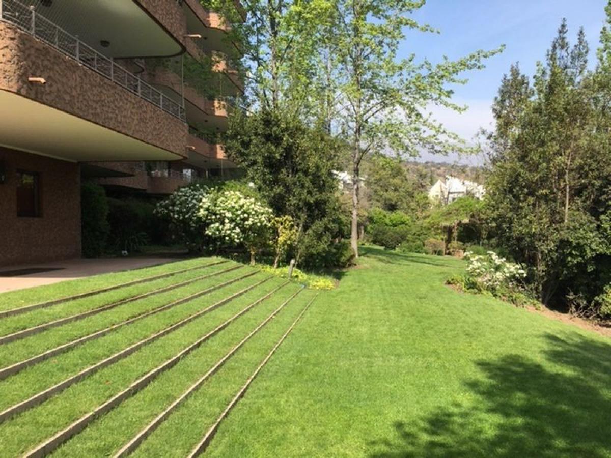 4 bedrooms Apartment in Santiago, Chile No. 3009