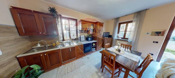 2غرفة شقة في Casorate Primo, Italy رقم 26709 3