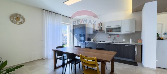 Villa de 6 dormitorios en Guardiagrele, Italy No. 269203 21