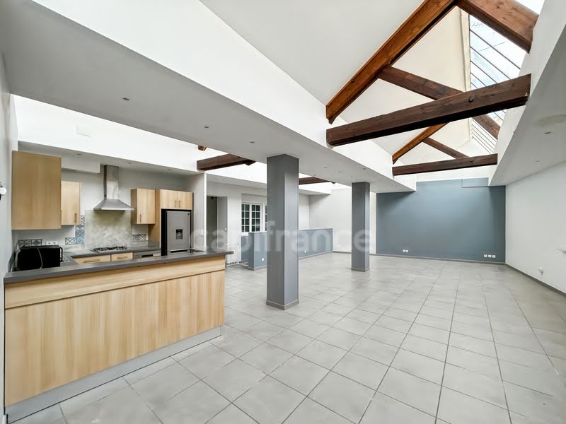 4 bedrooms Apartment in Le Creusot, France No. 205109