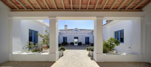 5 bedrooms Villa in Marbella, Spain No. 117231 16