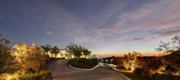 5 bedrooms Villa in Marbella, Spain No. 117231 18