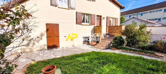 4 bedrooms House in Bezons, France No. 360332 2