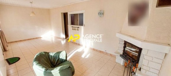 4 bedrooms House in Bezons, France No. 360332 6