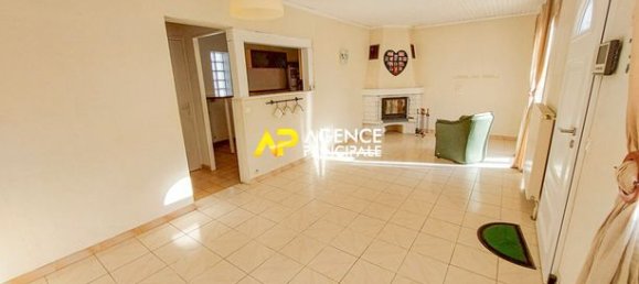 4 bedrooms House in Bezons, France No. 360332 5